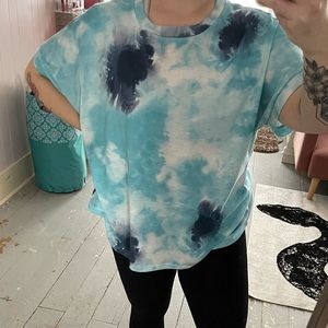 Blue tye dye shirt